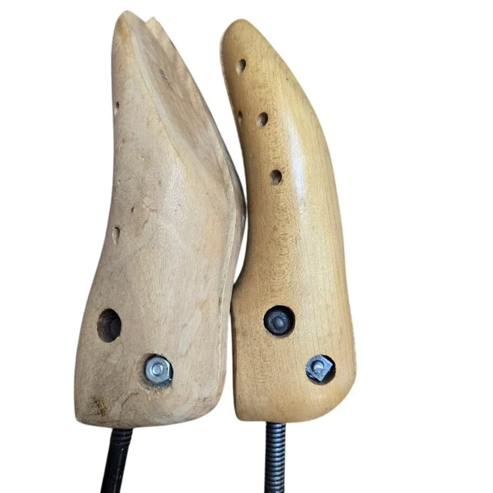 Vintage Adjustable‎ Wooden Shoe Tree Stretcher Form Lot D25/3166